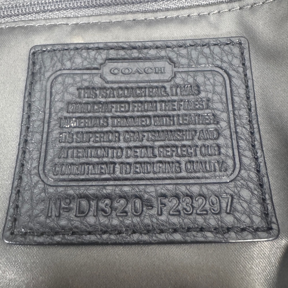 Coach Park Signature Carrie Tote Shoulder Bag Black Leather Trim F23297 - Picture 2 of 10
